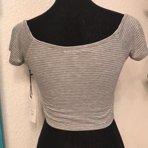 Crop Top - Picture 2 of 4